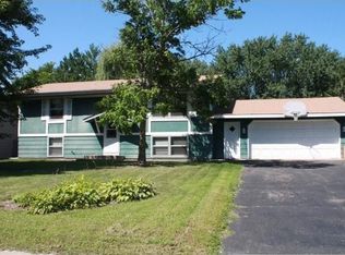 13109 Saratoga Ln N, Champlin, MN 55316