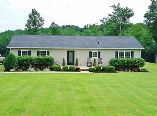 904 T Cupp Rd, Milton, WV 25541