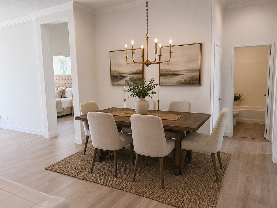 Dining Virtually Staged