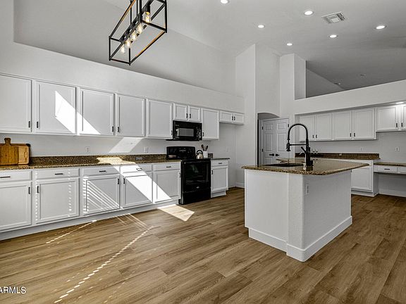 5th image of 8617 W ALEX Avenue