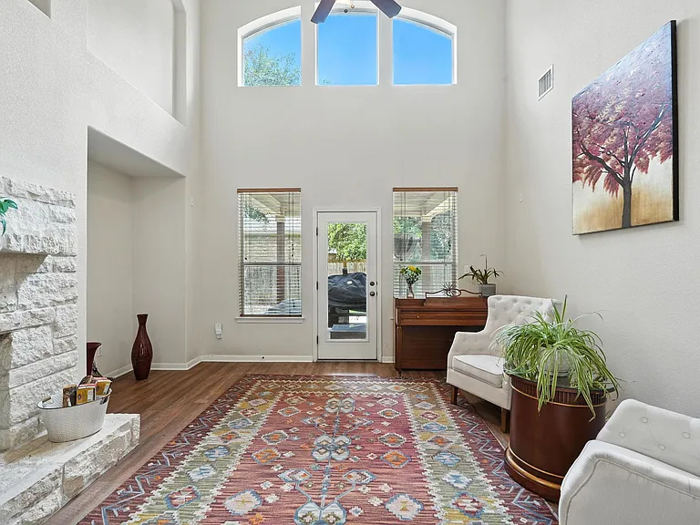1802 Misty Ridge Dr — Photo 22