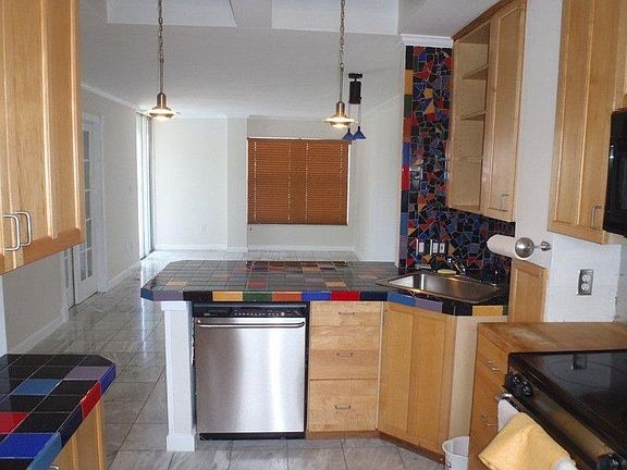 4th image of 1615 West Ave APT 503