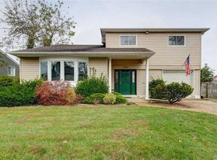 2753 Wynsum Ave, Merrick, NY 11566