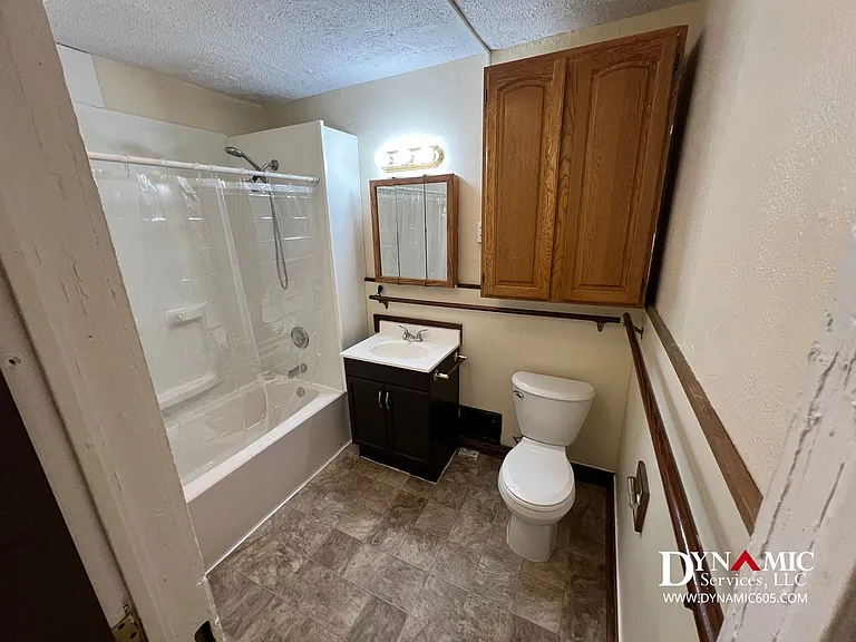 434 N Spring Ave | All Utilities Paid by Landlord — Photo 47