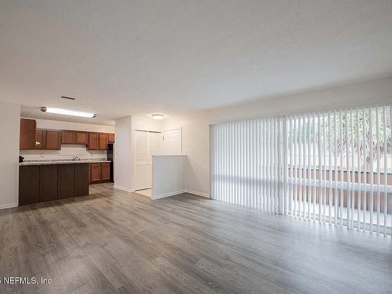 1217 Park Ave #28 — Photo 10