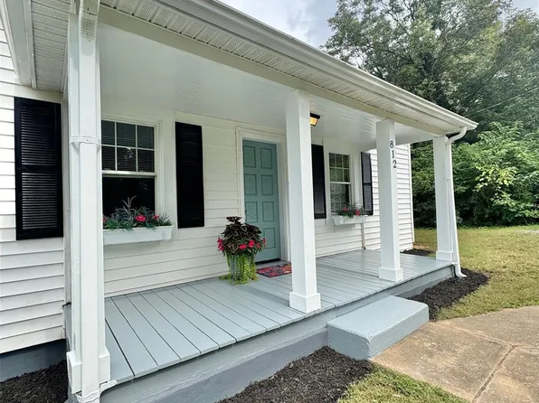 812 Charlotte Ave, Statesville, NC 28677