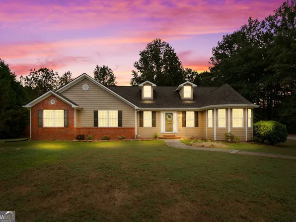 2073 Windfield Dr, Monroe, GA 30655