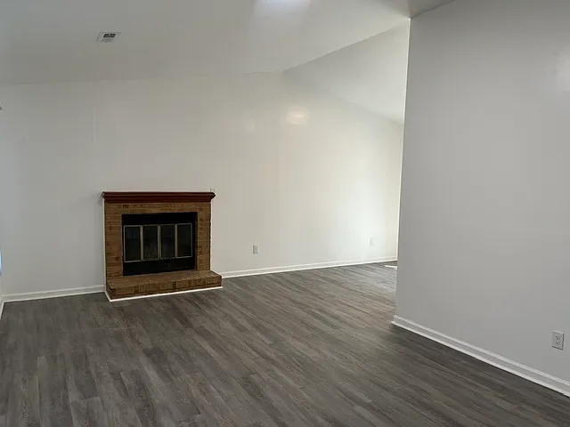 1029 Tall Oak Dr — Photo 6