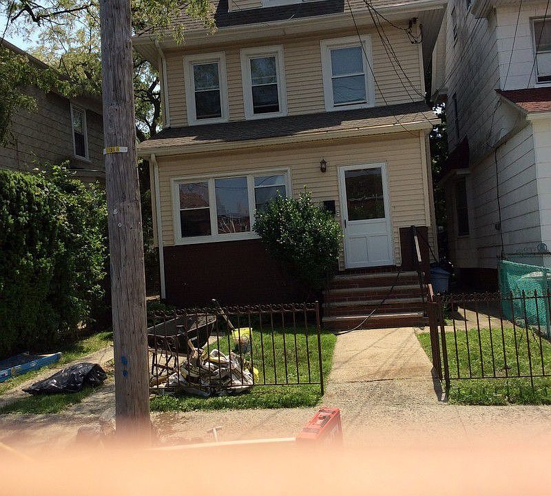 1st image of 14336 Franklin Ave