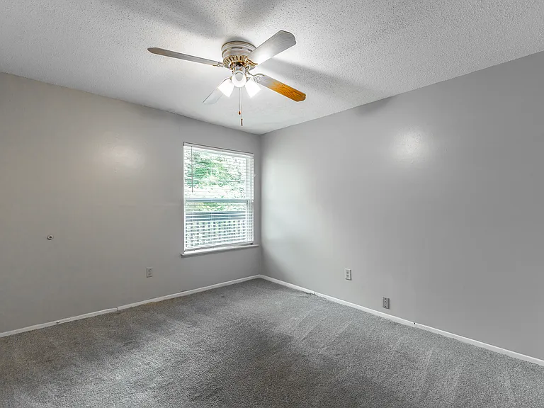 East Ridge Flats and Townhomes — Photo 76