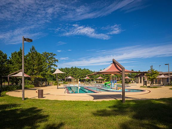 The Woodlands Pool