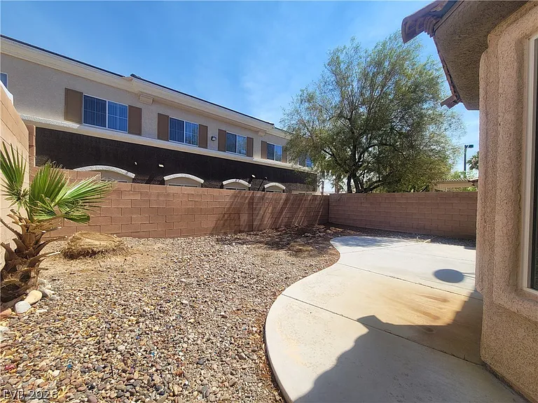 9204 Freedom Heights Ave — Photo 20