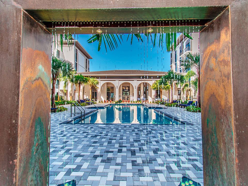 Resort Style Pool