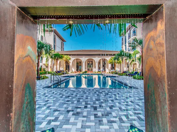 The Point at Palm Beach Gardens