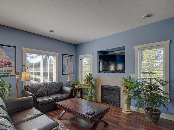 3rd image of 7711 Sofia Dr SW