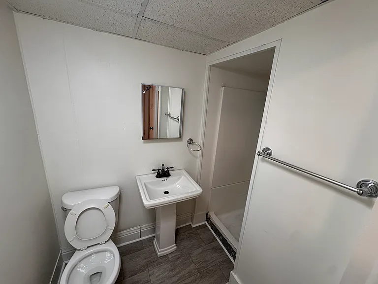 720 Lehman Street — Photo 11
