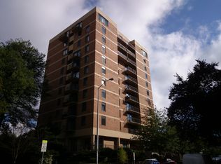 1300 University St APT 2A, Seattle, WA 98101