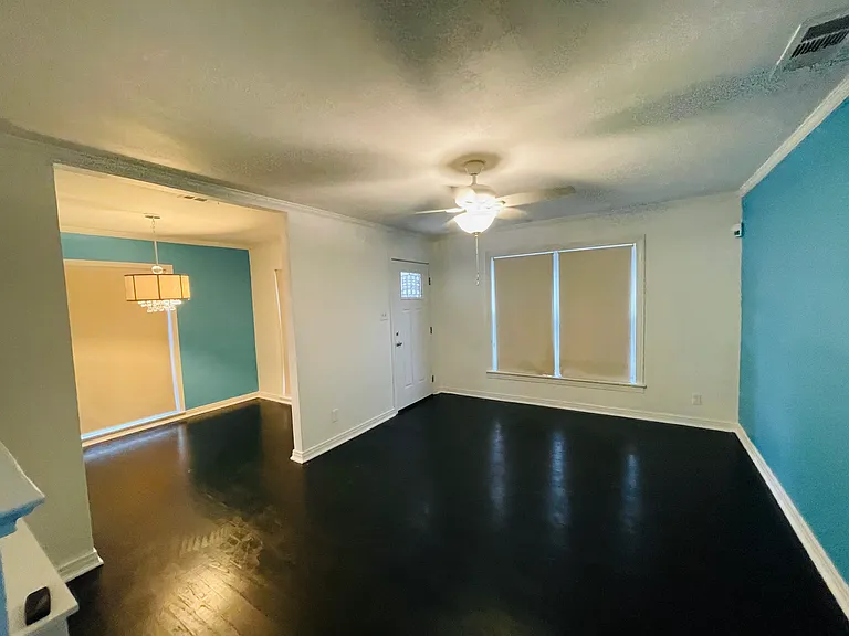 5912 Belgrade Ave — Photo 8