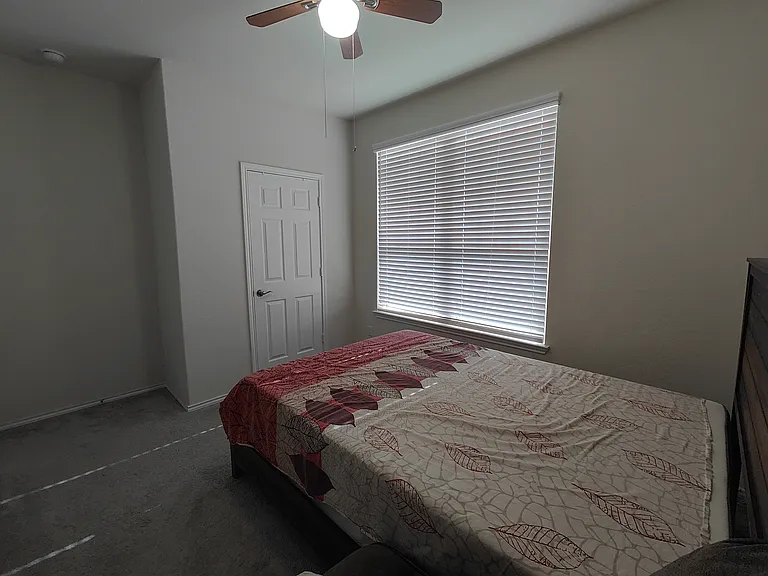 Guest bedroom closet