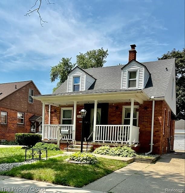 1st image of 2430 Bennett St