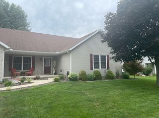 1117 S Washington St, Sullivan, IL 61951