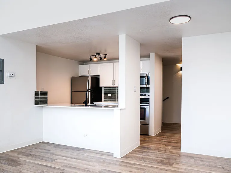 Tallmadge Lofts — Photo 19