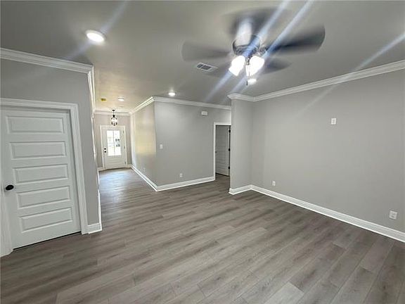 3rd image of 605 Fendler Pkwy