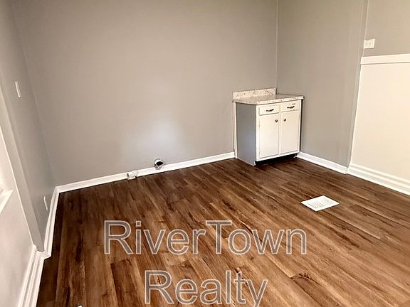 4th image of 4072 Grey Rd