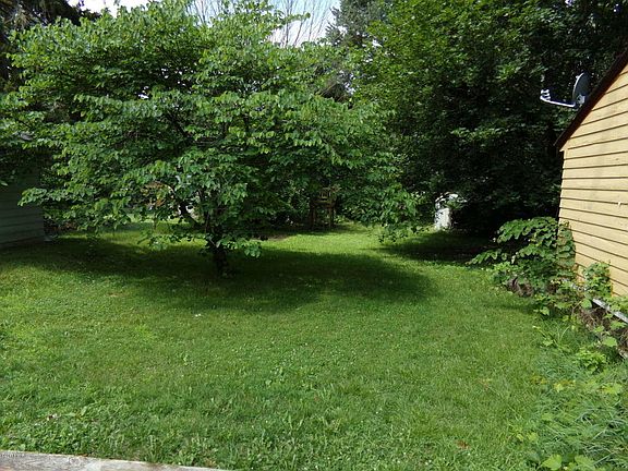 2nd image of 1115 Nixon Ave NW