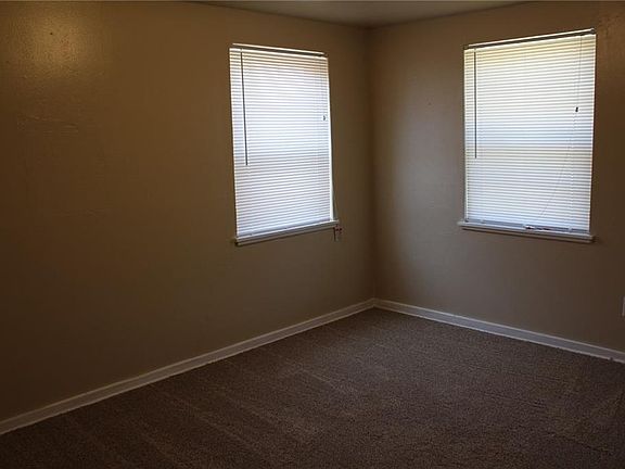 3rd image of 1118 Bell Dr