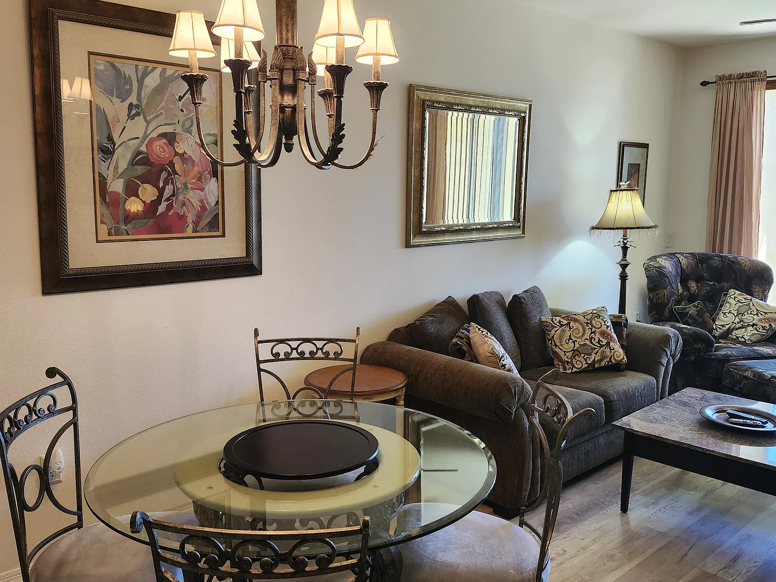 1 bed, 1.5 bath, 1537 sqft, $1,950 — Photo 4