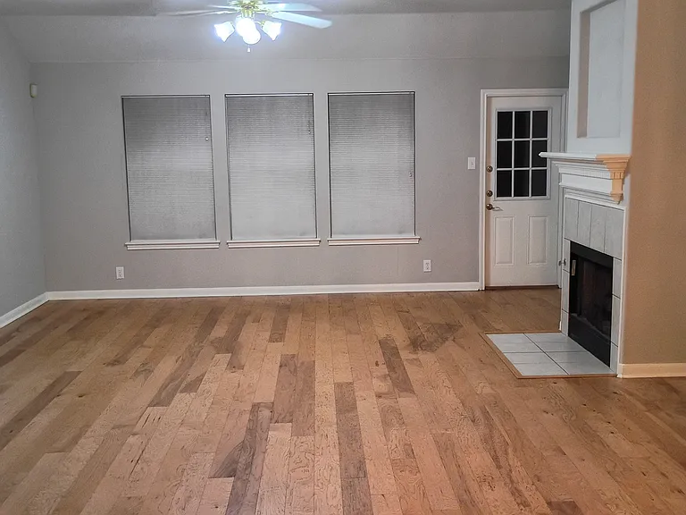living/dining combo