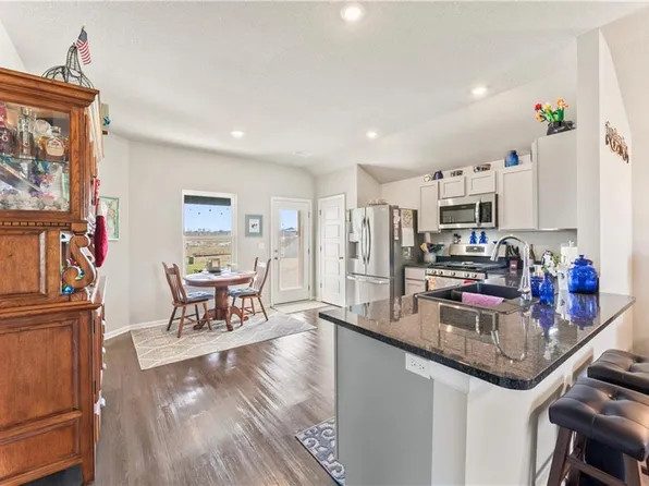 657 N Pecan St, Gardner, KS 66030