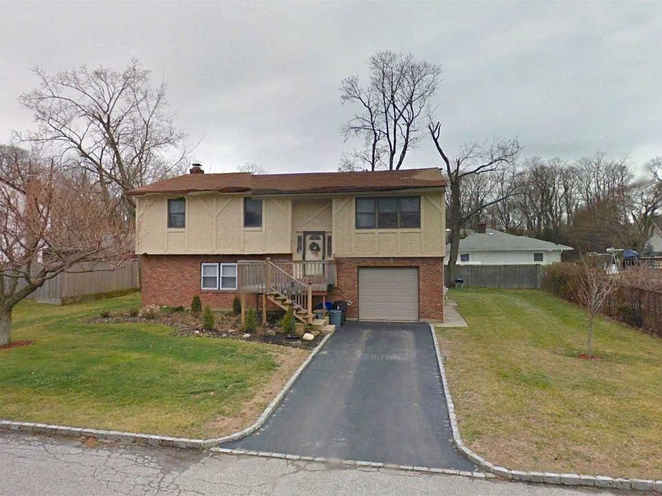 1st image of 2 Saltaire Ln