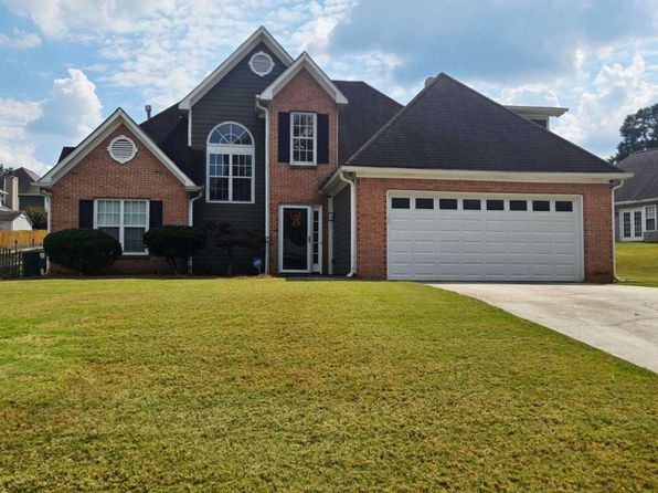 2633 English Oaks Ln NW