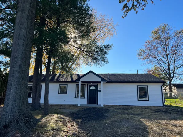 35 Gaping Rock Rd, Levittown, PA 19057