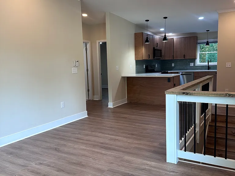 1734 McHenry Ave — Photo 14