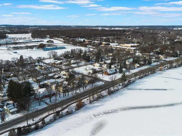 515 Riverside Ave N, Sartell, MN 56377