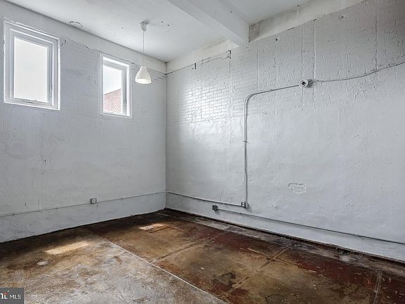 3rd image of 1804 E Hazzard St #2A