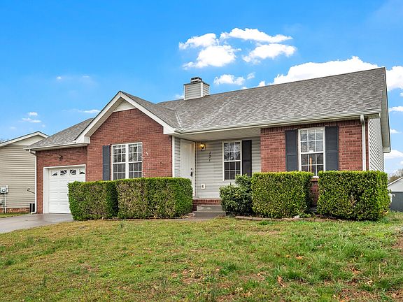 3rd image of 221 Grassmire Dr