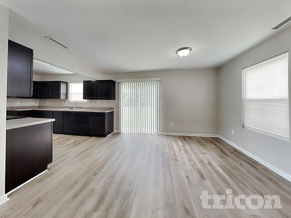 4th image of 2911 Wolfgang Way