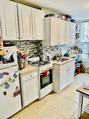 2nd image of 366 Degraw St #2
