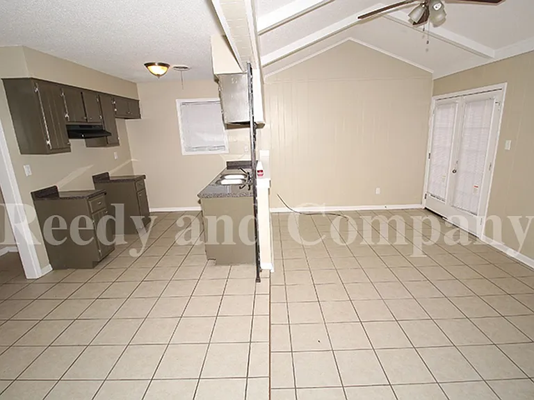 4041 Hitchcock St — Photo 9