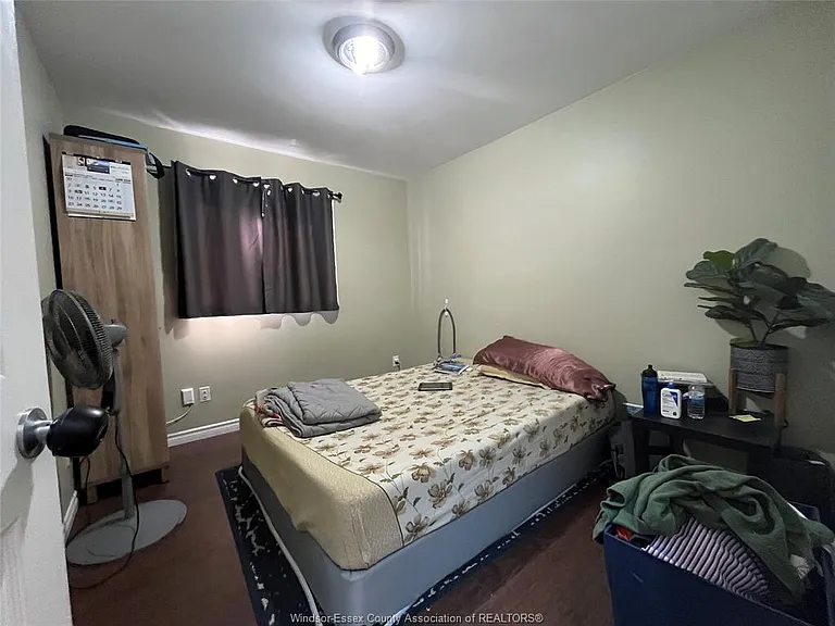 1161 Jefferson Blvd — Photo 7