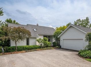 33850 Redbridge Ln, Solon, OH 44139