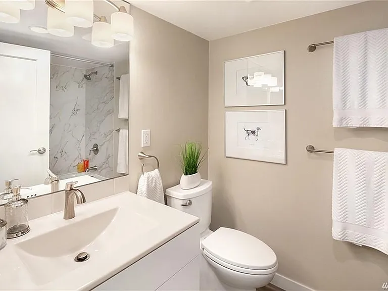 1508 NE 75th St — Photo 11