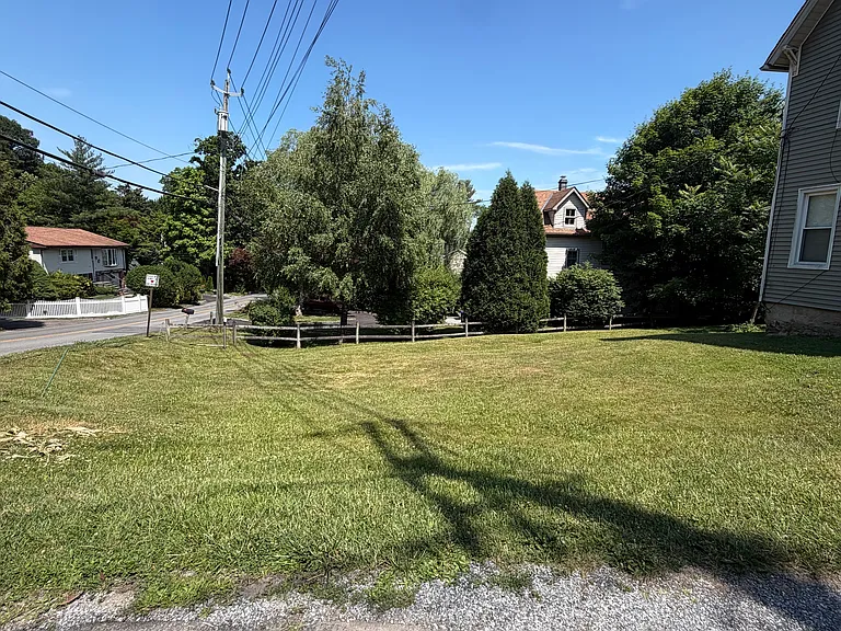 Old Knollwood Rd — Photo 13