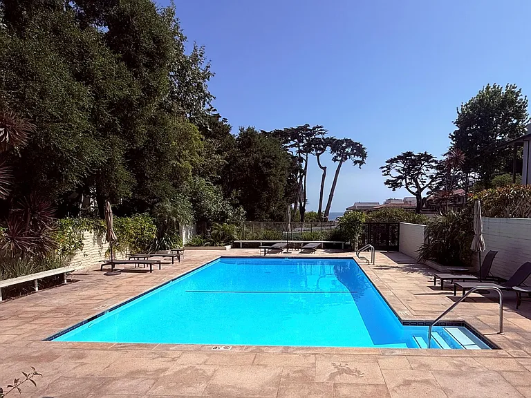 1337 Plaza Pacifica — Photo 31