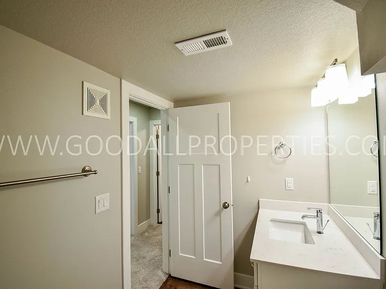 342 N Warrior Ln — Photo 24