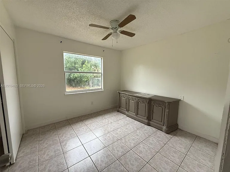 1604 Cypress Dr #1 — Photo 8